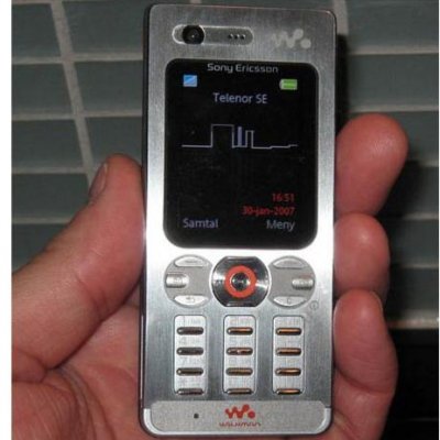Sony Ericsson W880i